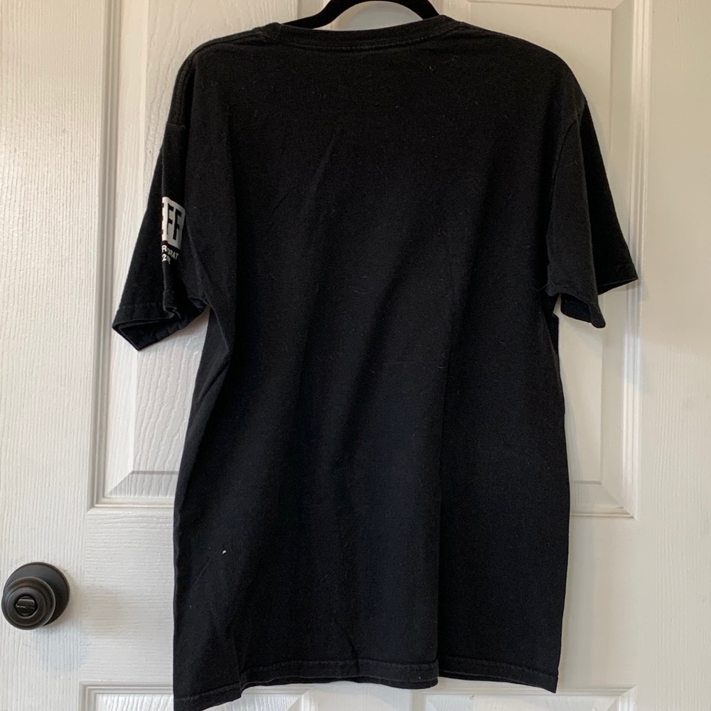 Disney Neff Tee - Picture 2 of 3